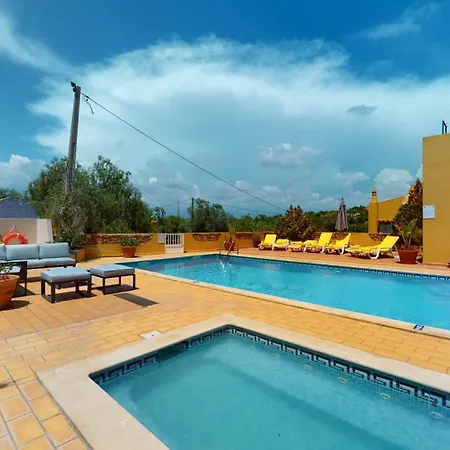 Villa Golden Estombar *