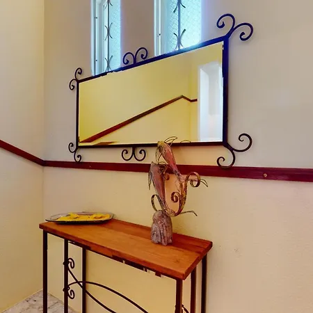 Golden Estombar * Лагоа