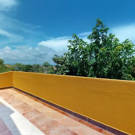 Golden Estombar Villa *