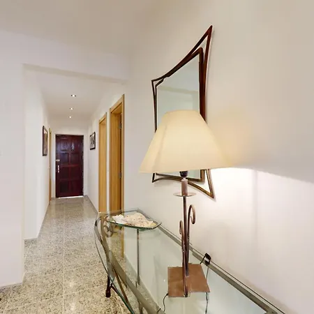 Golden Estombar Villa *