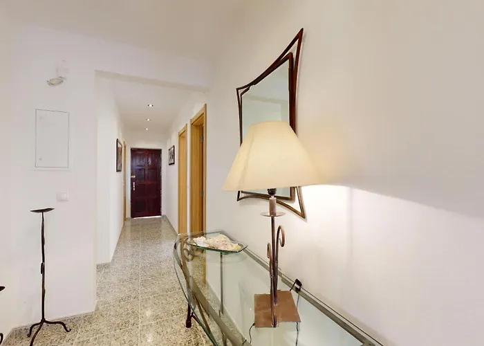 Golden Estombar Villa *