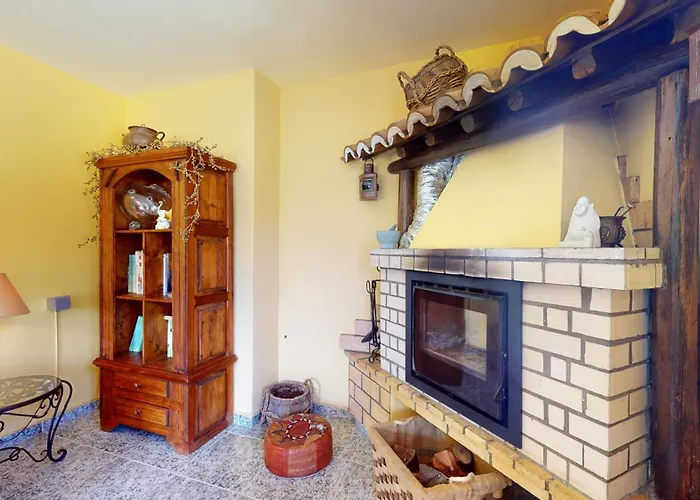 Golden Estombar Villa